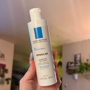 La Roche-Posay Effaclar Clarifying Solution - White